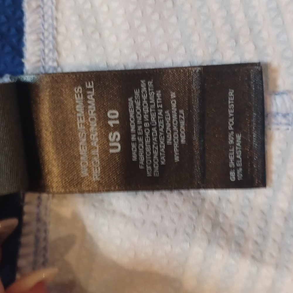 The North Face Patterned Board Shorts - Picture 6 of 7
